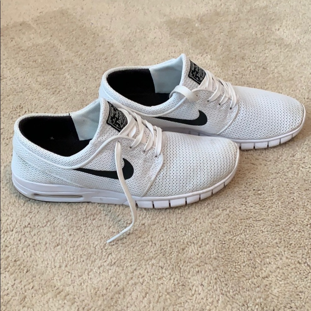 Stefan Janoski Max white on white